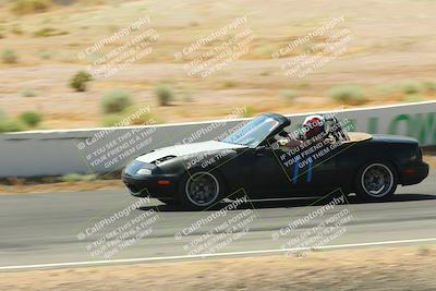 media/May-31-2025-CalClub SCCA (Sat) [[2c1a04e1ee]]/Qualifying/Group 1/Turn 4/